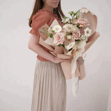 Load image into Gallery viewer, 花束 生日花束 花禮 玫瑰花束