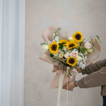 Load image into Gallery viewer, 向日葵 玫瑰 花束