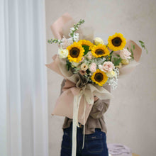 Load image into Gallery viewer, 向日葵 玫瑰 花束