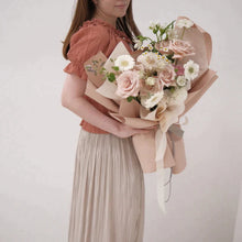 Load image into Gallery viewer, 花束 生日花束 花禮 玫瑰花束
